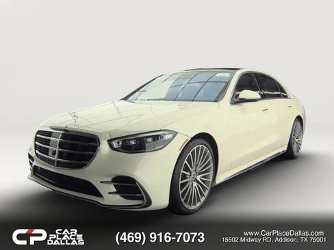 Used 2022 Mercedes-Benz S 500 4MATIC w/ AMG Line Package image 3