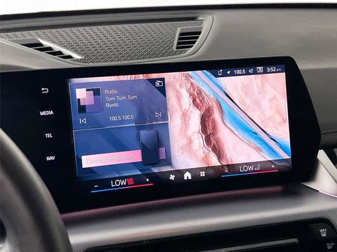 Certified 2025 BMW X1 xDrive28i w/ Technology Package image 14