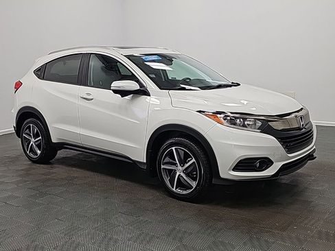 Used 2022 Honda HR-V EX image 1
