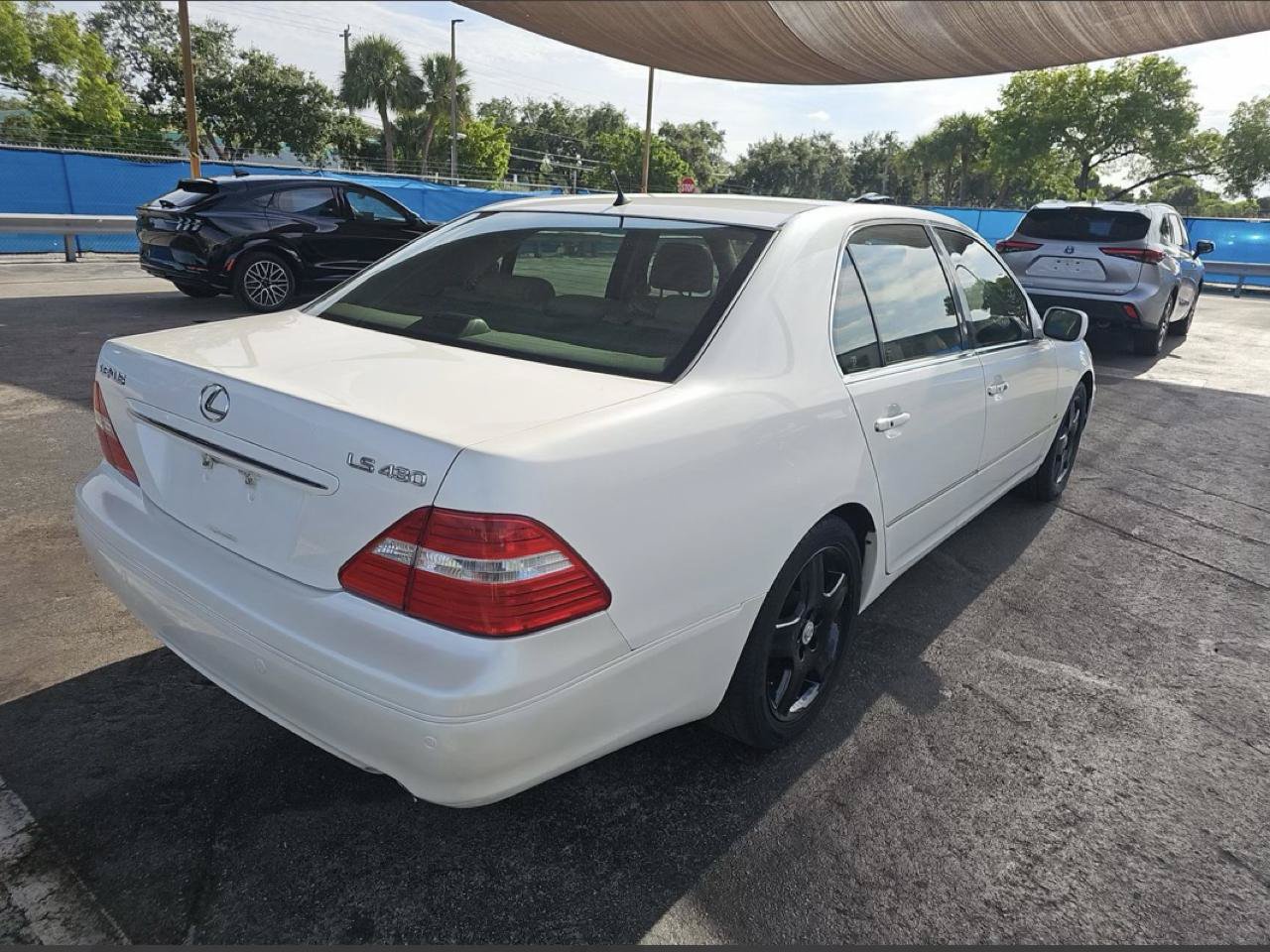 Used 2006 Lexus LS 430 RWD image 4