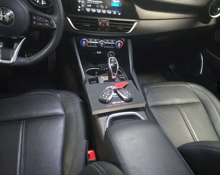 Used 2023 Alfa Romeo Giulia Ti RWD image 7