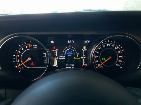 Used 2022 Jeep Wrangler Unlimited Sport image 38