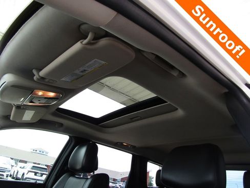 Used 2013 Jeep Grand Cherokee Laredo AWD/4WD image 7