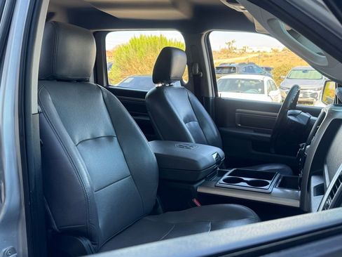Used 2015 RAM 1500 Big Horn image 32