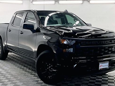 New 2026 Chevrolet Silverado 1500 Custom w/ LPO, Dark Essentials Package image 8