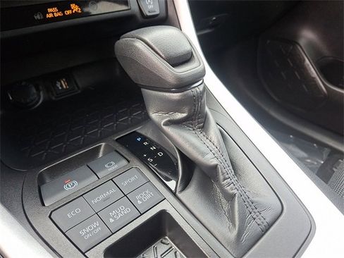 Used 2024 Toyota RAV4 LE image 14