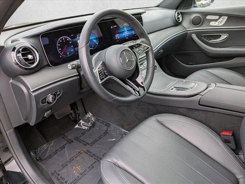 Used 2022 Mercedes-Benz E 350 Sedan image 13