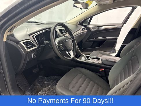 Certified 2017 Ford Fusion SE w/ Fusion SE Technology Package image 11