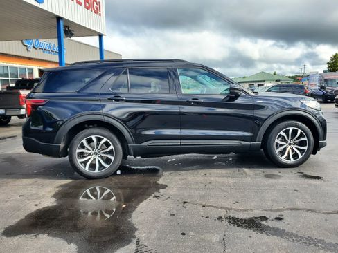 Used 2025 Ford Explorer ST-Line AWD/4WD image 5