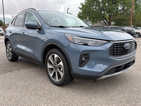 Used 2025 Ford Escape Platinum AWD/4WD image 5