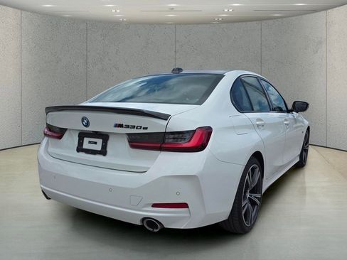 Used 2023 BMW 330e w/ Driving Assistance Package RWD image 4