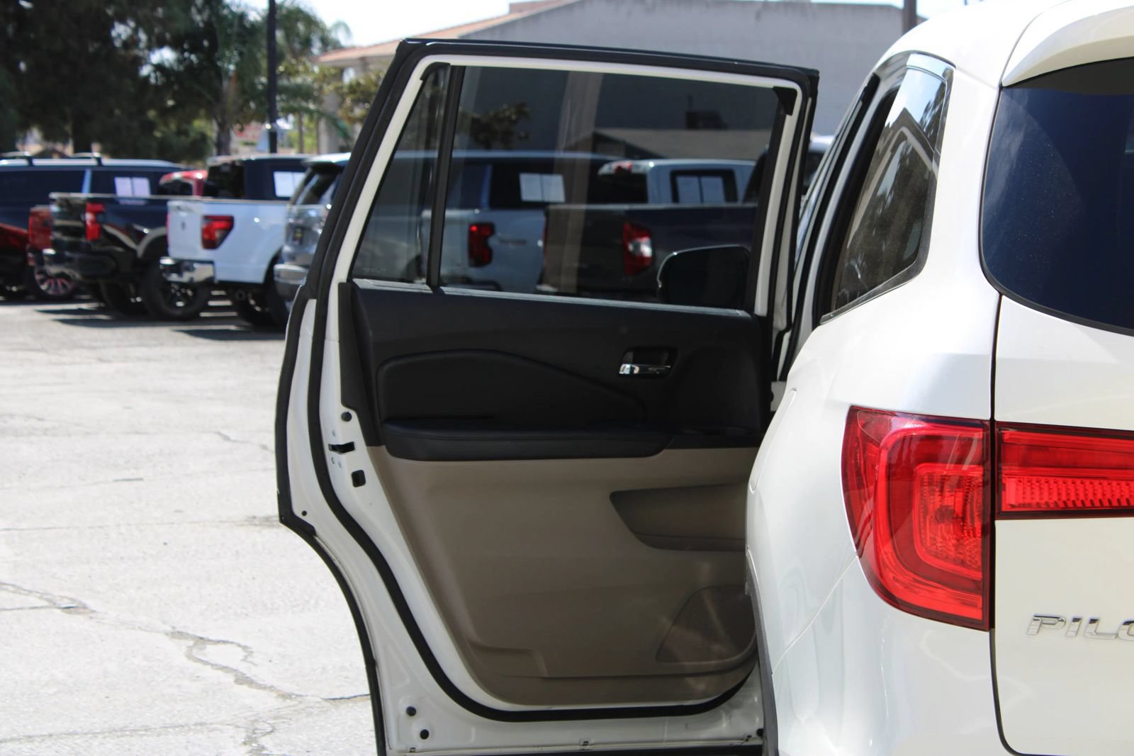 Used 2018 Honda Pilot EX-L image 13