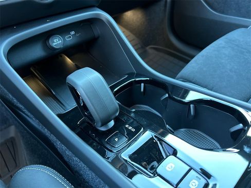 New 2026 Volvo XC40 B5 Ultra w/ Climate Package image 20