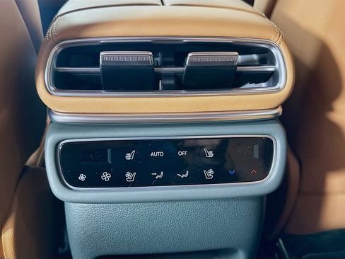 New 2026 Genesis GV80 3.5T Prestige AWD/4WD image 18