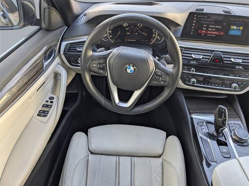 Used 2017 BMW 530i image 14