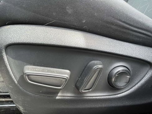 Used 2023 Toyota RAV4 AWD Hybrid image 22