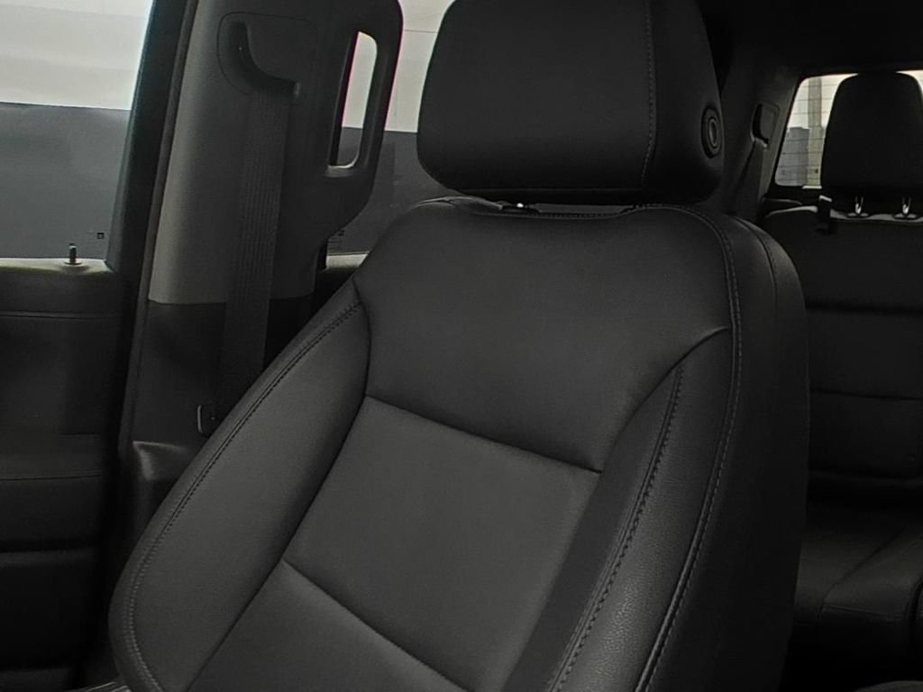 Used 2021 Chevrolet Silverado 1500 RST w/ All Star Edition Plus AWD/4WD image 9