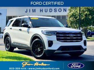 Certified 2025 Ford Explorer Active w/ Active Comfort Package RWD video 1