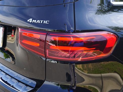 New 2025 Mercedes-Benz GLB 250 4MATIC image 15
