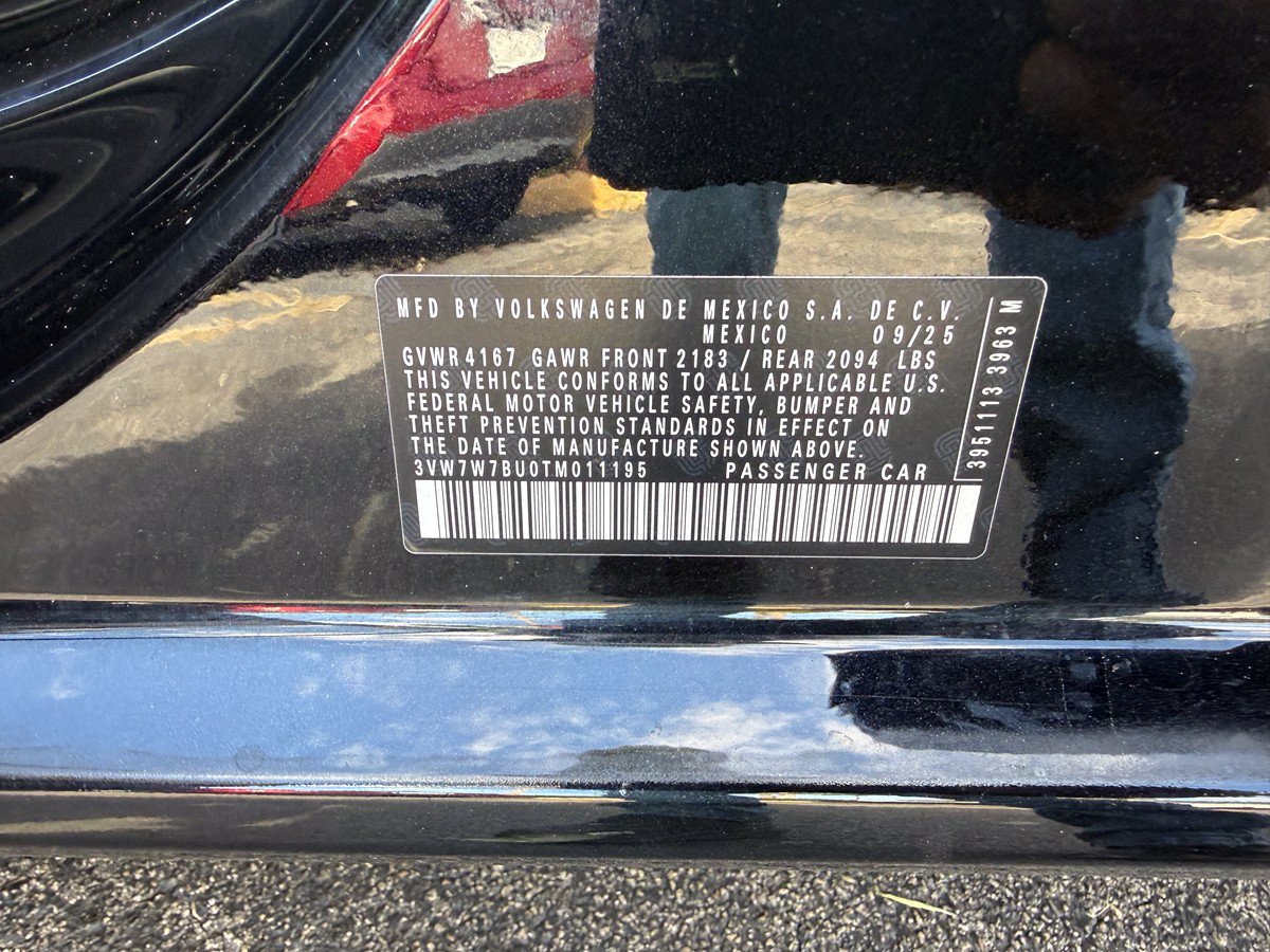 Used 2026 Volkswagen Jetta SE FWD image 37