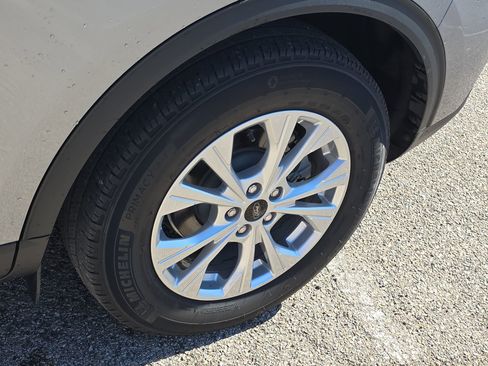 Certified 2024 Ford Escape Active image 10