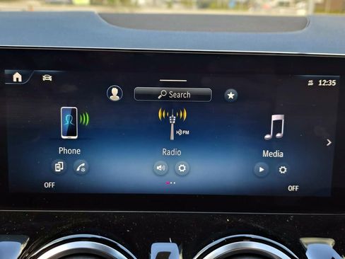 Used 2024 Mercedes-Benz GLA 250 image 13