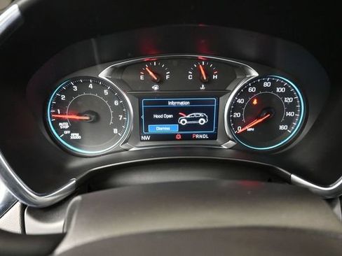 Used 2023 Chevrolet Equinox LT FWD image 9