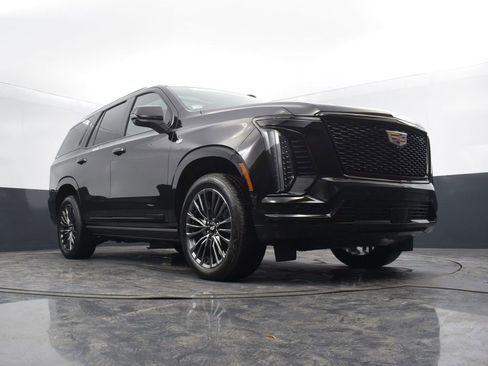 Certified 2025 Cadillac Escalade Sport Platinum w/ LPO, Floor Liner Package image 56