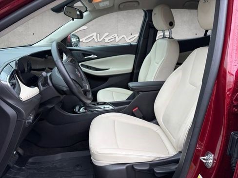 Certified 2025 Buick Encore GX Sport Touring image 23
