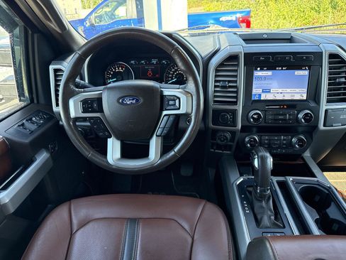 Used 2019 Ford F150 King Ranch w/ Equipment Group 601A Luxury AWD/4WD image 15