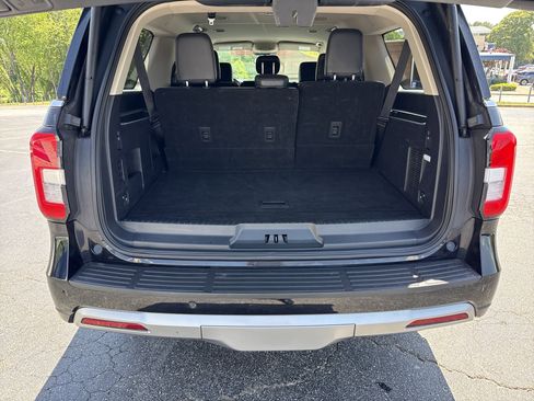 Used 2024 Ford Expedition Max XLT AWD/4WD image 32