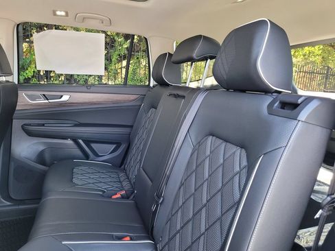 New 2025 Volkswagen Atlas SEL Premium R-Line AWD/4WD image 14