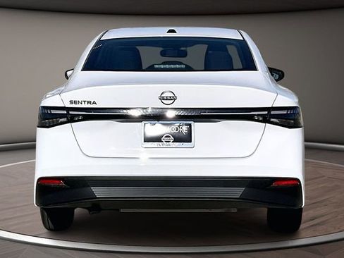 New 2026 Nissan Sentra SV w/ SV Convenience Package FWD image 4