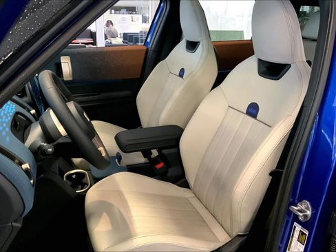 Used 2025 MINI Cooper Countryman S w/ Comfort Package Max image 8