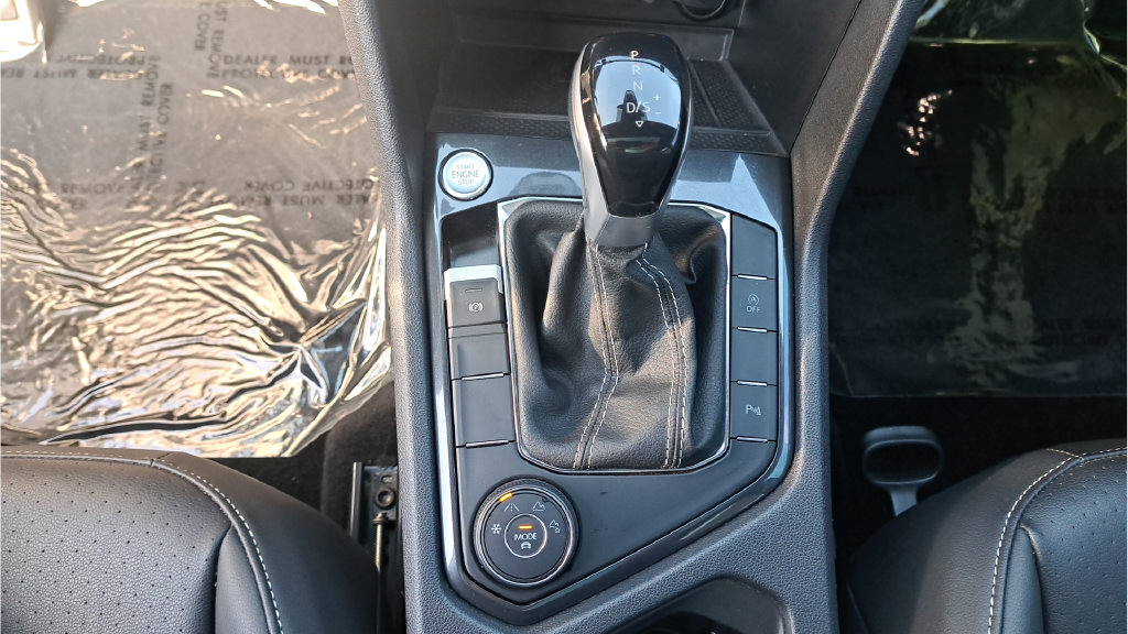 Used 2023 Volkswagen Tiguan SE R-Line AWD/4WD image 22