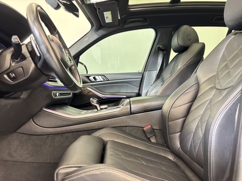 Used 2023 BMW X5 xDrive40i w/ M Sport Package image 5