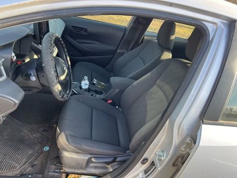 Used 2024 Toyota Corolla LE image 5