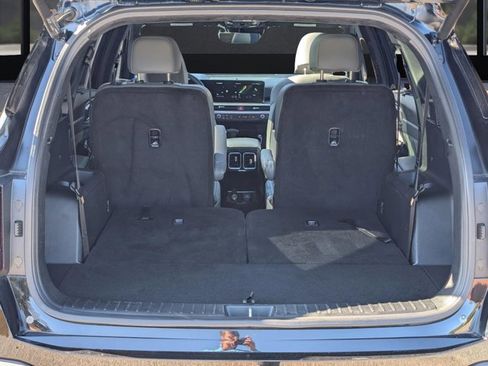 Used 2024 Kia Sorento SX Prestige w/ Sage Leather Package image 10