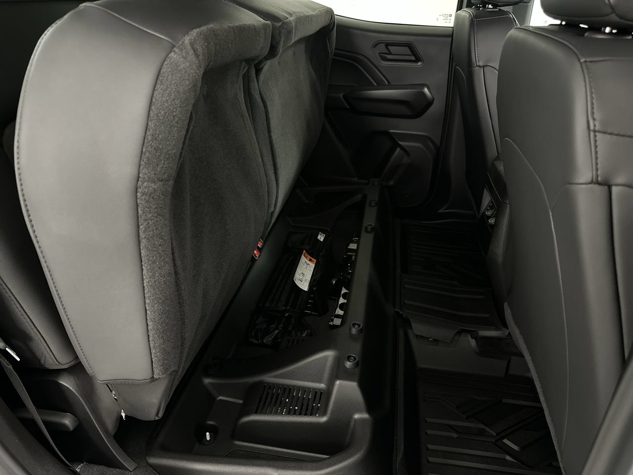 New 2026 Chevrolet Colorado Trail Boss AWD/4WD image 24
