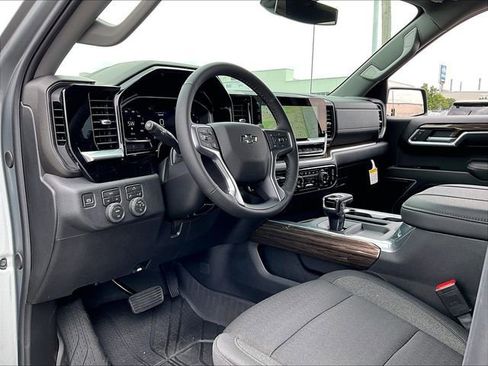 New 2026 Chevrolet Silverado 1500 RST w/ Redline Edition AWD/4WD image 8