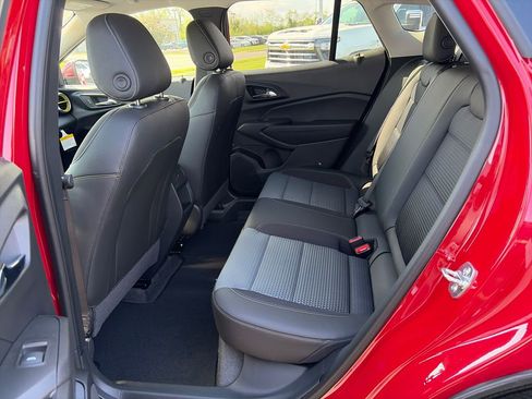 New 2026 Chevrolet Trax LT w/ Driver Confidence Package FWD image 21