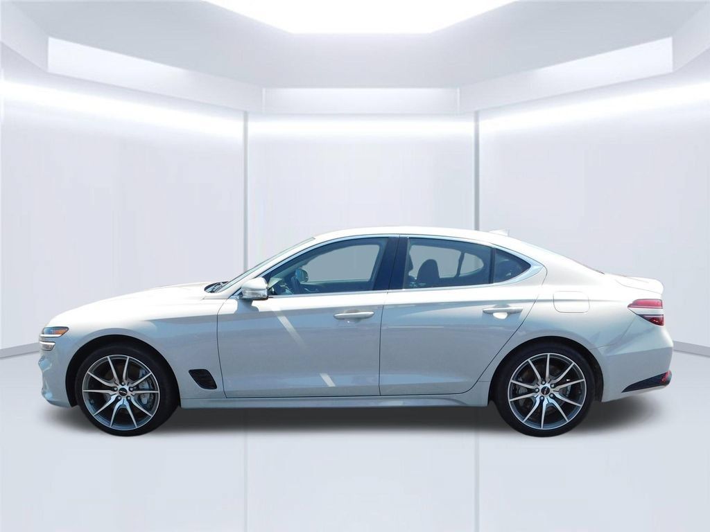 Used 2025 Genesis G70 2.5T AWD/4WD image 6