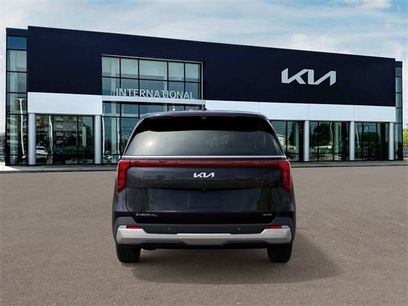 New 2026 Kia Carnival EX
