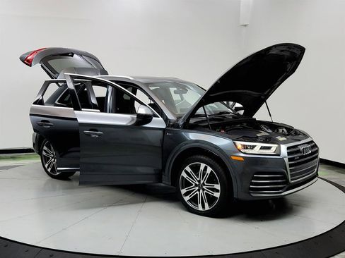 Used 2018 Audi SQ5 Premium Plus w/ Navigation Package image 10