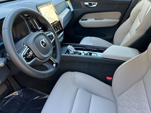 New 2026 Volvo XC60 B5 Plus w/ Climate Package image 8