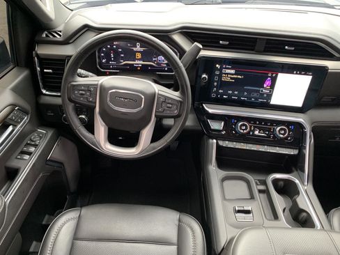 Used 2024 GMC Sierra 2500 Denali image 33