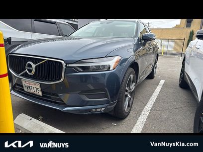 Used 2021 Volvo XC60 T5 Momentum w/ Premium Package