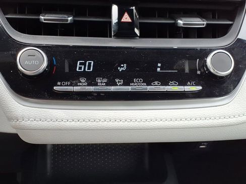 Used 2023 Toyota Corolla SE FWD image 17