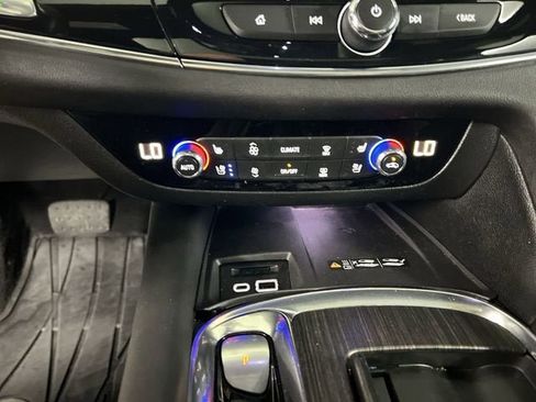 Certified 2024 Buick Enclave Avenir w/ Avenir Technology Package AWD/4WD image 18