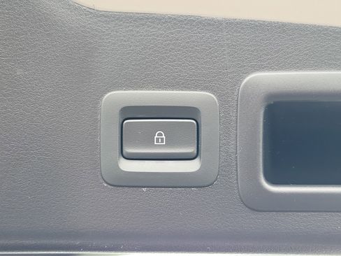 Used 2024 MAZDA MAZDA3 s image 10